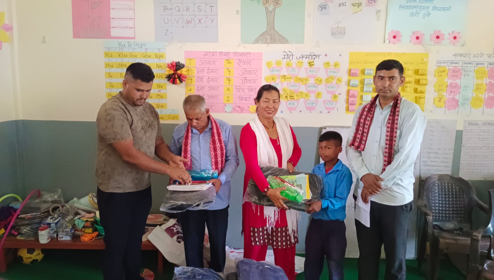 Star Box को BV सामाजिक सञ्जाल मानव सेवामा केन्द्रित : विद्यार्थीदेखि वृद्धसम्म सहयोगको श्रृंखला