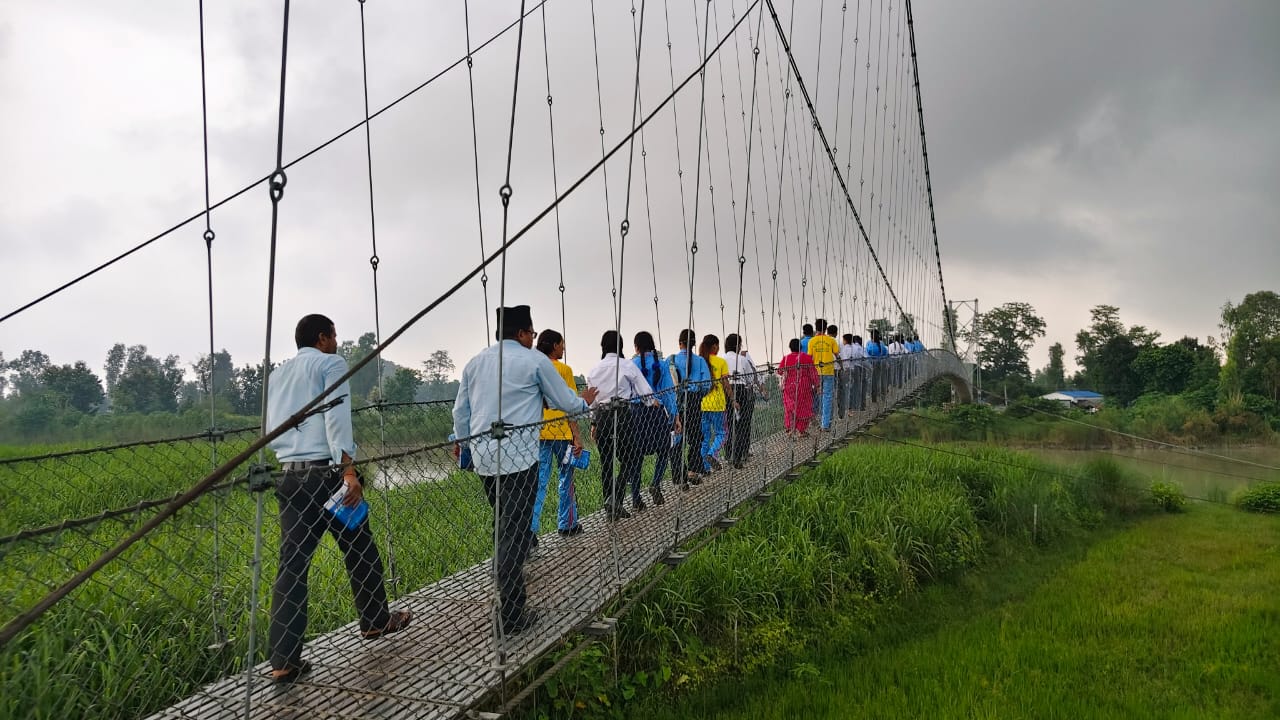 विपद् जोखिम न्यूनीकरणका असल अभ्यास सिक्दै बालबालिका र शिक्षक