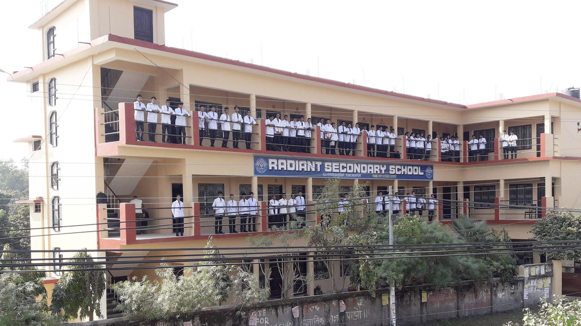 सुदूरपश्चिमकै प्रतिष्ठित शैक्षिक संस्था रेडियन्ट माविले रजत जयन्ती मनाउँदै