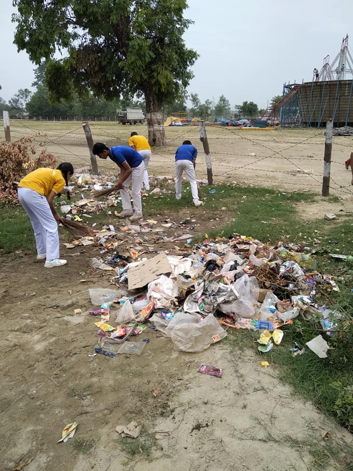 उग्रताराका विद्यार्थीले गरे कालेश्वर महादेव मन्दिर परिसर सरसफाई