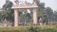 भारत लैजाँदै गरेका २५ बालबालिका बनबासा नाकाबाट फिर्ता