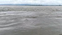 महाकाली नदीमा पुनः बढ्यो पानीको बहाव; बनबासा पुलमा चार पाङ्ग्रे सवारी आवागमन बन्द