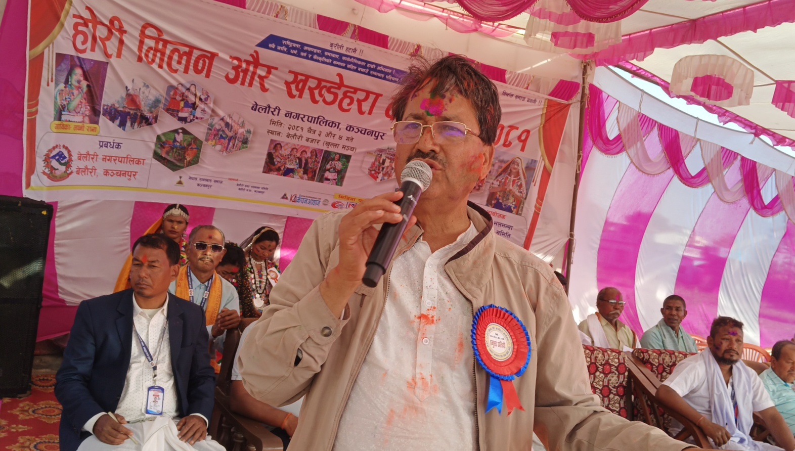 सत्तारूढ काँग्रेस नेता सावदद्वारा सरकारको कडा आलोचना