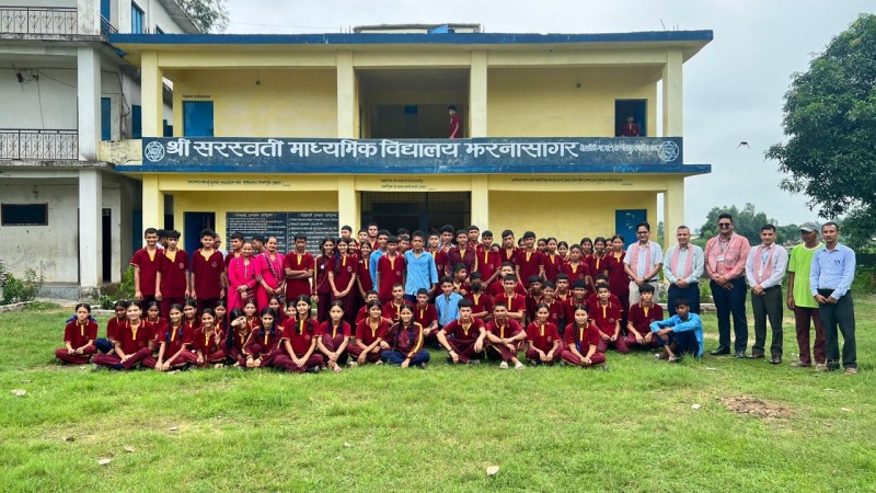 एनएमबी बैंकको सामाजिक उत्तरदायित्व : बेलडाँडीका दुई विद्यालयमा शुद्ध खानेपानी र डिजिटल शिक्षामा सहयोग