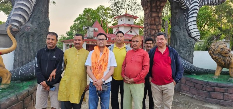 पूर्वमन्त्री देउवाद्वारा कालिका मन्दिर अवलोकन: अतिथि गृह निर्माणमा सहयोगको प्रतिबद्धता