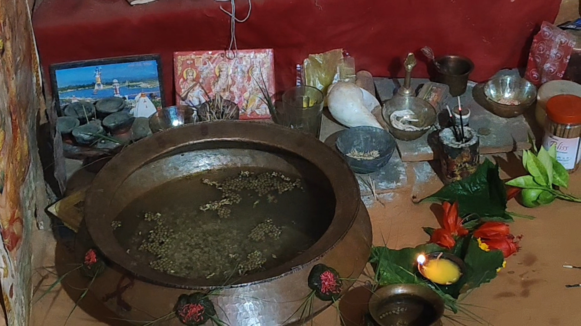 Gaura-1st-Day-Photo-(8)-1788286888.jpg